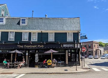 rhode-island/newport-cliff-walk/bar/the-fastnet-pub