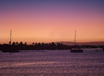 samoa/apia-waterfront/bar/paddles-restaurant