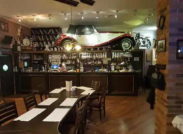 Queen's Pub Pirin Golf