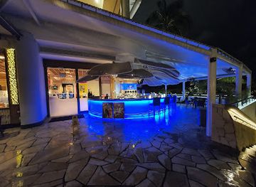 singapore/sentosa/bar/the-bubble-bar