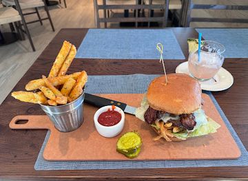 florida/sanibel-island/bar/brgr-kitchen-bar