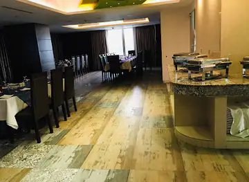 Noxx Bar zabeer Hotel