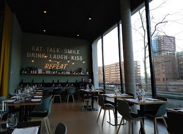 germany/hamburg/hafencity/bar/kinfelts-kitchen-wine