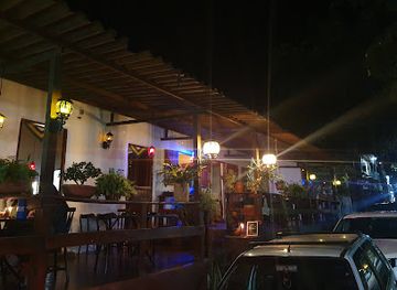 brazil/chapada-dos-veadeiros/bar/emporio-randevu-gastrobar