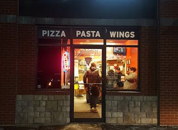 indiana/versailles-state-park/bar/pizza-hut