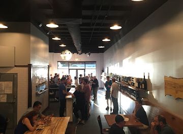 kentucky/bowling-green/bar/preservation-tasting-room-and-bottle-shop