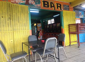 trinidad-and-tobago/san-juan-laventille/bar/samaan-tree-bar