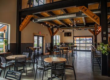 vermont/grand-isle-county/bar/two-heroes-brewery-public-house