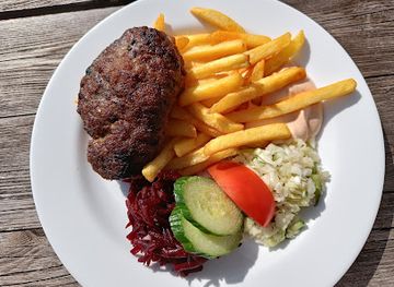 estonia/hiiumaa-island/bar/fie-merike-keskula-heltermaa-baar