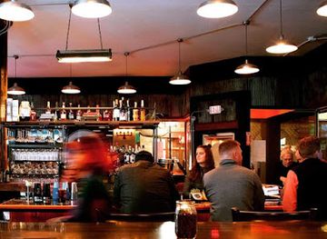 new-york/finger-lakes/bar/the-hog-wallow-tavern