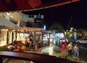 sint-maarten/maho/bar/3-amigos