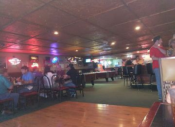 missouri/ha-ha-tonka-state-park/bar/marty-s