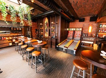 canada/toronto/downtown-toronto/bar/ruby-soho