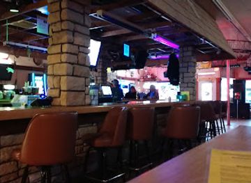 wisconsin/central-sands/bar/hogg-pen-bar-grill