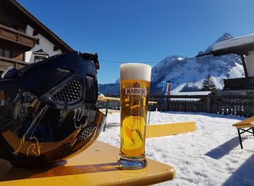 germany/zugspitze/bar/schirmbar-am-hochmoosexpress