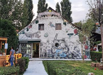 croatia/zumberak-mountains/bar/hendrick-s-gin-garden