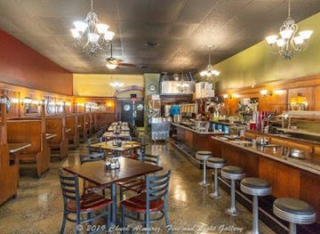 virginia/george-washington-and-jefferson-national-forests/bar/michaels-new-york-style-pizza-clifton-forge