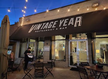 alabama/montgomery/old-cloverdale/bar/vintage-year