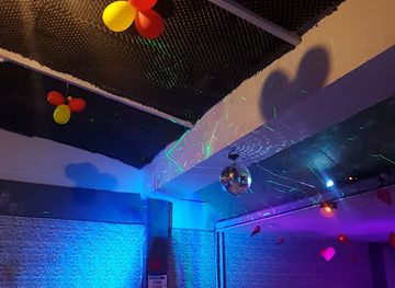 brazil/salvador/itapua/bar/blackbom-music-bar