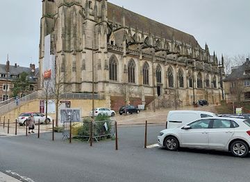 france/normandy/bar/la-famille