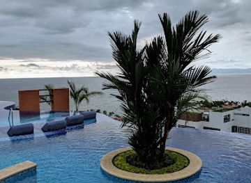 mexico/pacific-coast/bar/reidences-sky-bar
