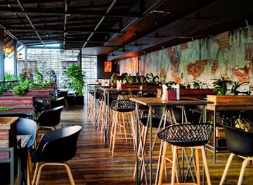 india/kerala/bar/rocks-brews-by-royal-residency