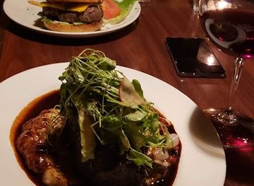 massachusetts/martha-s-vineyard/bar/brick-cellar-bar