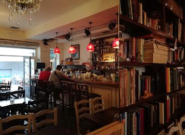 greece/athens/monastiraki/bar/thesis-7