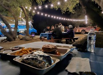 california/sequoia-national-park/bar/tony-s-taverna-on-wheels