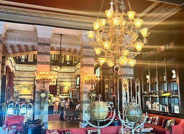 Orient Bar