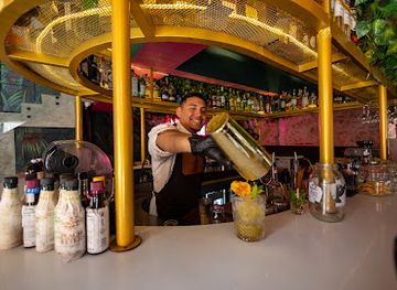 colombia/cartagena-coast/bar/pink-dolphin-gastrobar