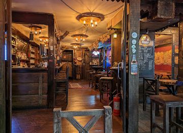 albania/tirana/blloku/bar/illyrian-saloon