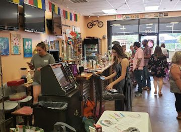 north-carolina/mountain-region/bar/muddy-mountain-art-bar