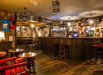 ireland/wicklow-mountains/bar/mickey-finn-s-pub