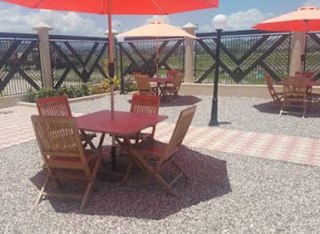 haiti/sud/bar/cafeteria-frager-essentials-oil