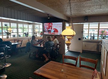 denmark/funen/bar/hjallese-puben