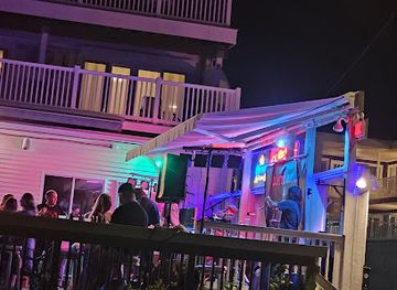 maine/old-orchard-beach/bar/brunswick-lounge