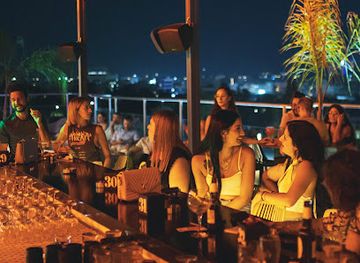 cyprus/larnaca/bar/memories-rooftop-bar