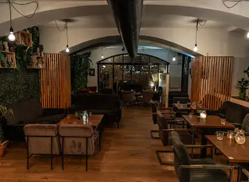 Savage Bar