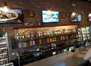 Beerhead Bar & Eatery