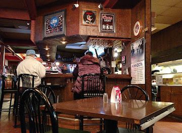 south-dakota/palisades-state-park/bar/alpine-inn