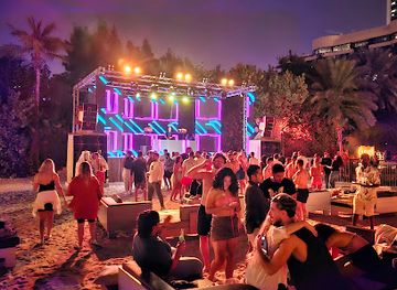 united-arab-emirates/rub-al-khali-empty-quarter/bar/barasti-beach