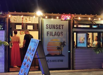 mauritius/pointe-aux-piments/bar/sunset-filaos