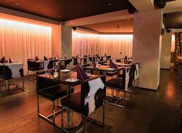 iceland/fimmvorduhals-pass/bar/isafold-lounge-bar