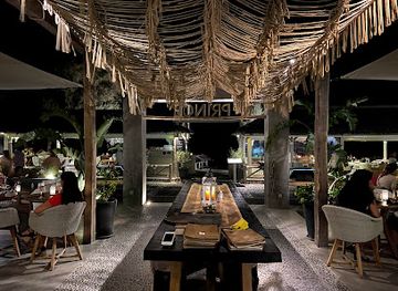 greece/santorini/kamari/bar/prince