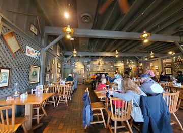 south-carolina/table-rock-state-park/bar/cracker-barrel-old-country-store