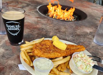 new-hampshire/lakes-region/bar/salt-hill-pub-shanty