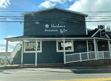 canada/cape-breton-highlands-national-park/bar/harbour-restaurant-and-bar