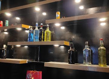 bangladesh/rajshahi-division/bar/lion-s-billiards-juice-bar