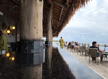 tanzania/zanzibar-archipelago/bar/bahari-bar